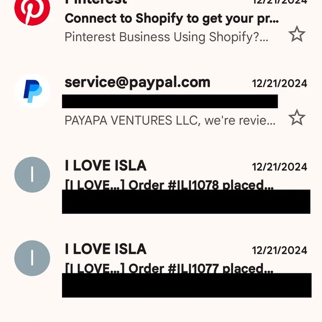Inbox showing order confirmation and payment notification emails dated 22 December 2024, with customer details redacted.